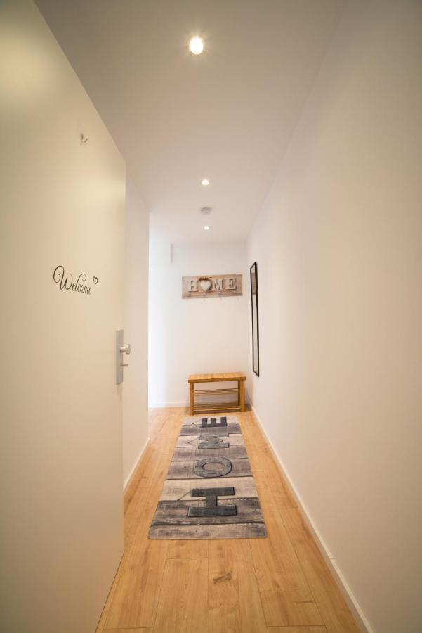 Schoene Ferienwohnung 54 M², Zentrumsnah, Kingbett Erfurt Exterior photo
