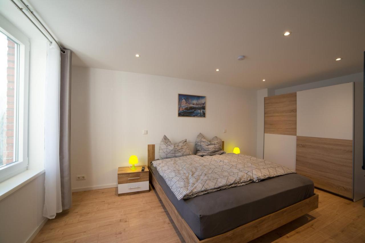 Schoene Ferienwohnung 54 M², Zentrumsnah, Kingbett Erfurt Exterior photo