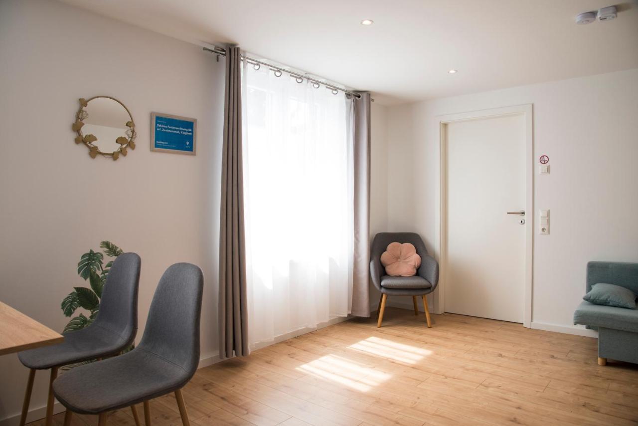 Schoene Ferienwohnung 54 M², Zentrumsnah, Kingbett Erfurt Exterior photo
