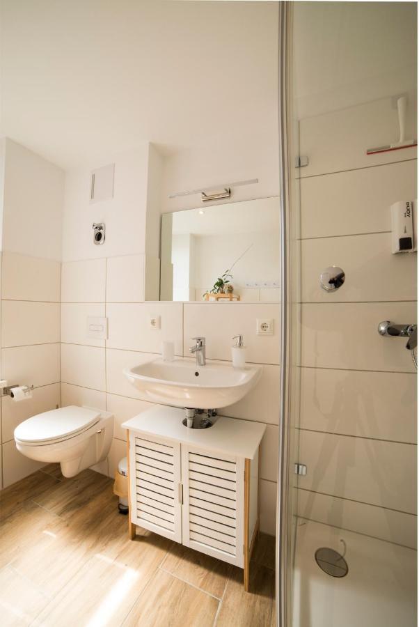 Schoene Ferienwohnung 54 M², Zentrumsnah, Kingbett Erfurt Exterior photo