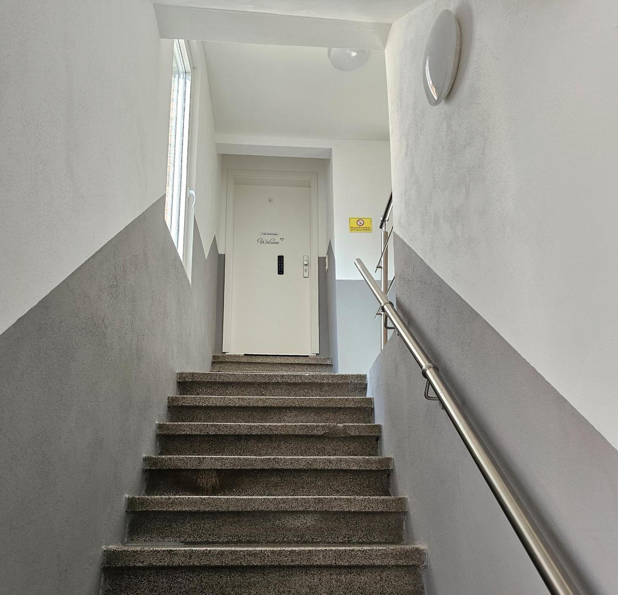 Schoene Ferienwohnung 54 M², Zentrumsnah, Kingbett Erfurt Exterior photo